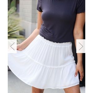 NWT DressUp Boutique White Tiered Flowy Ruffle Skirt